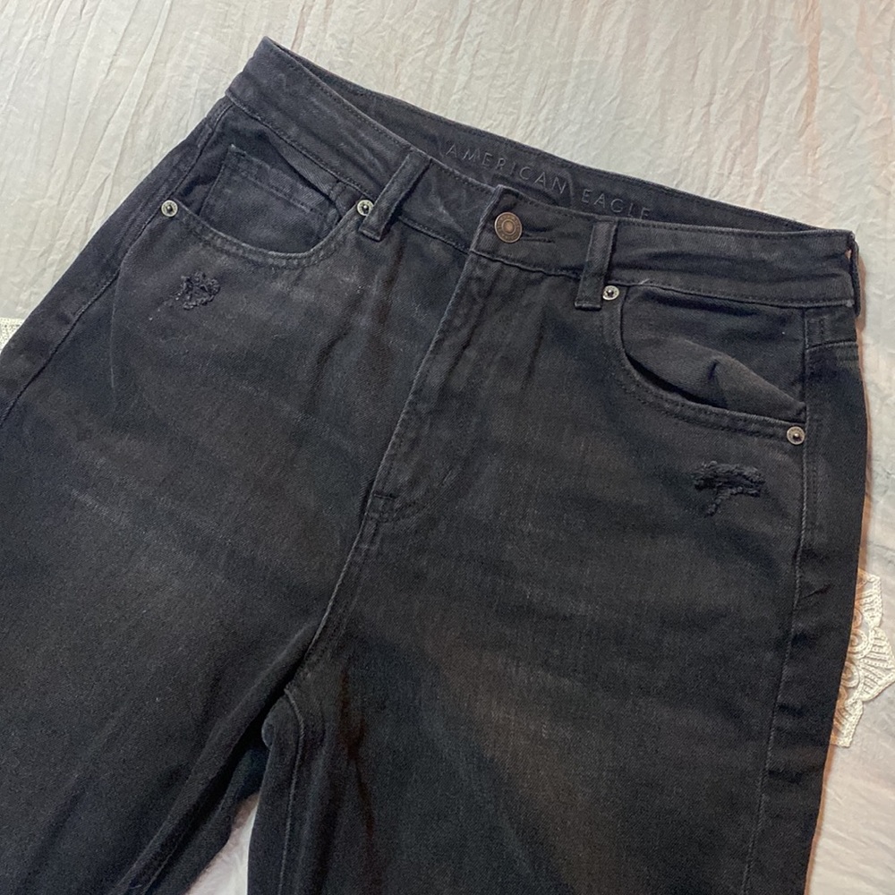 black mom jeans
